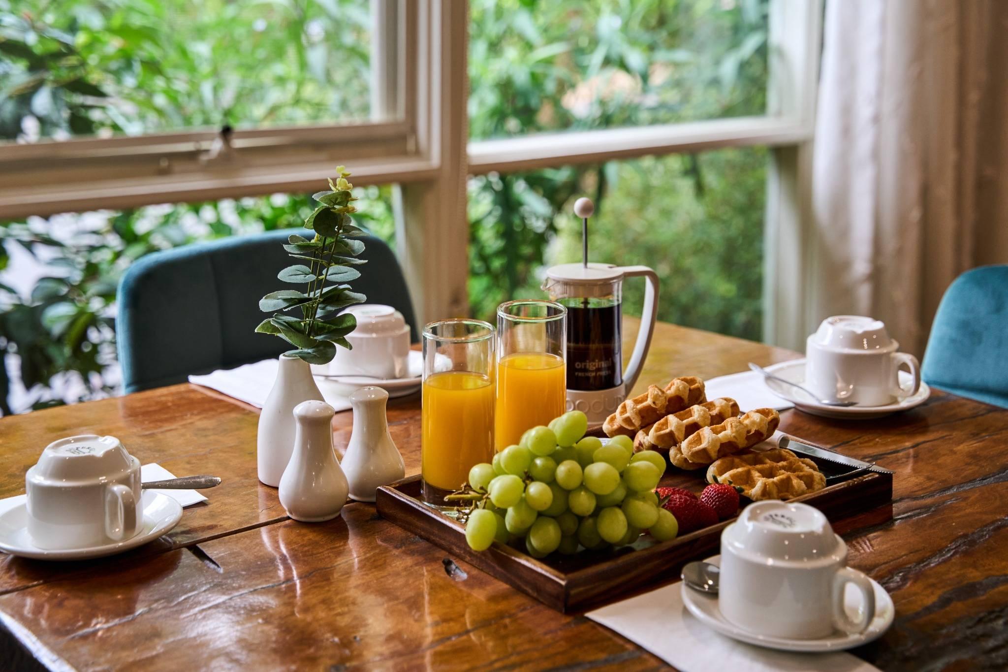Guest lounge and breakfast room